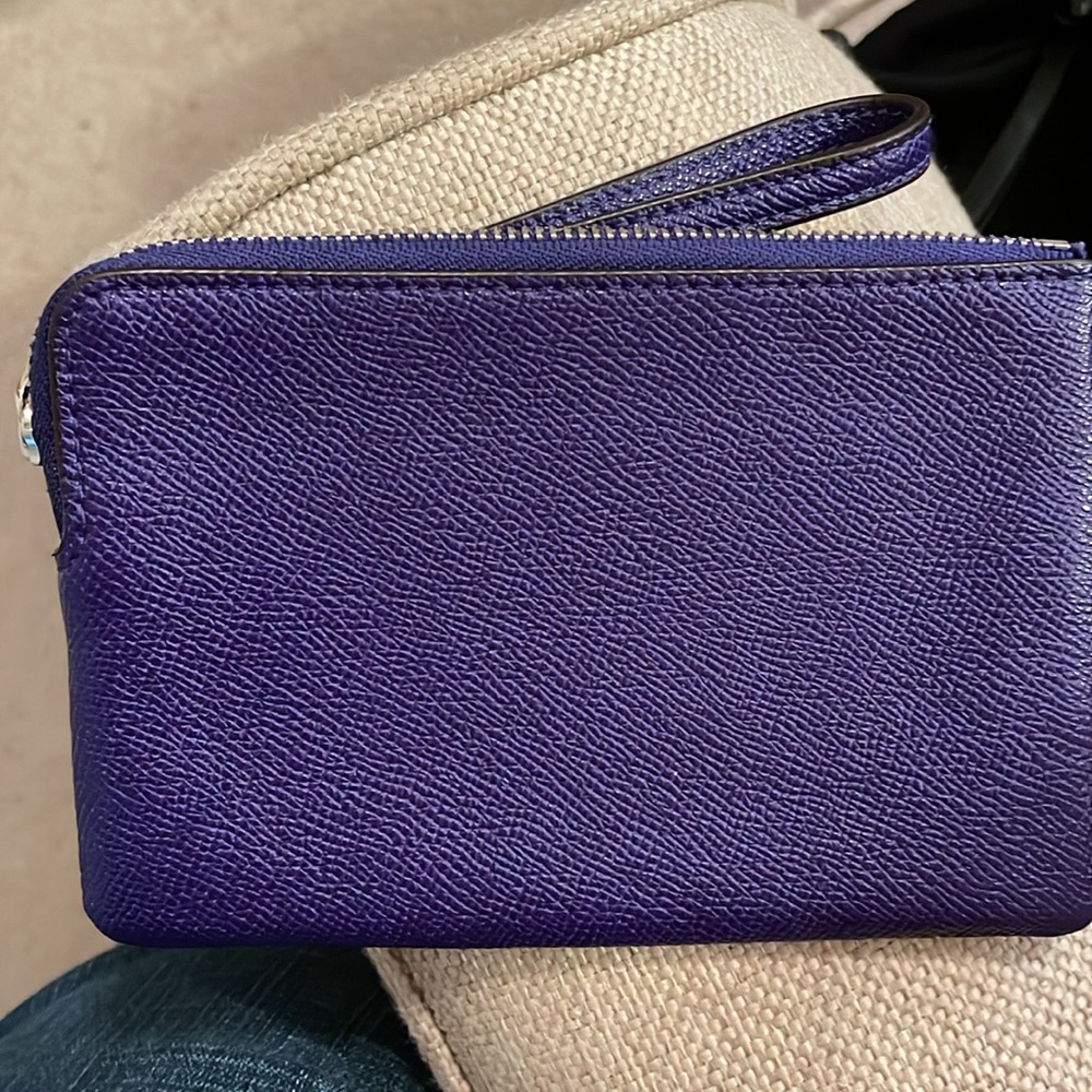 Coach pouch - Picture 2 of 3